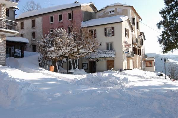 Albergo Ristorante Leso Bosco Chiesanuova Bagian luar foto